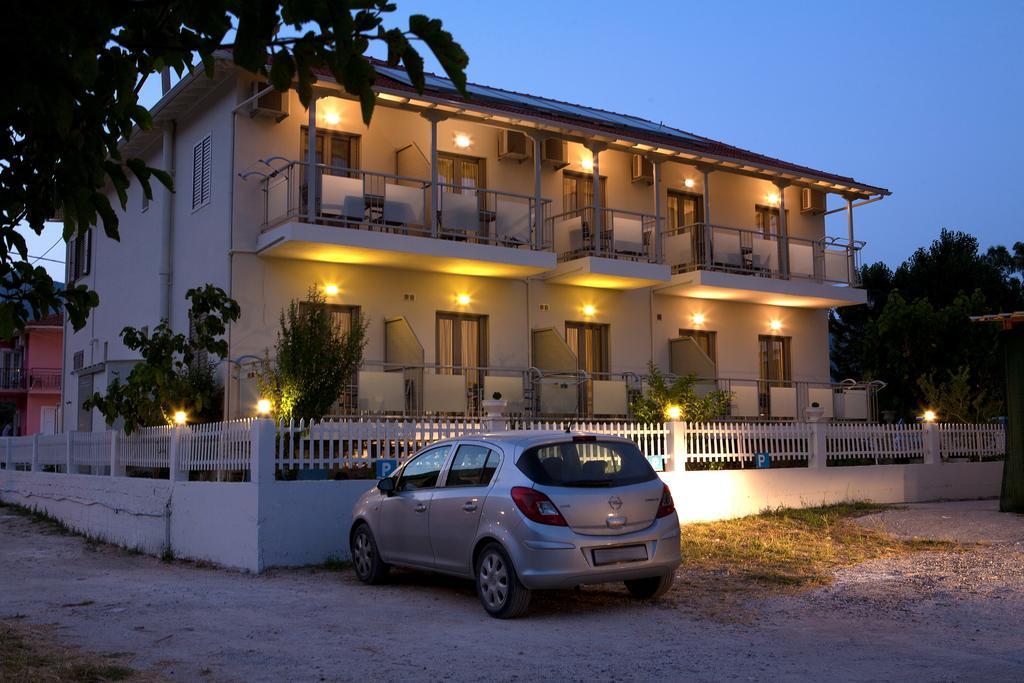 Savinos Rooms Vasilikí Exterior foto